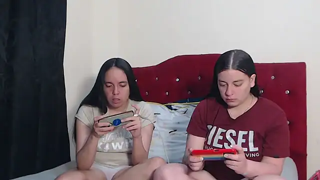 Snapshot of Lola_barbara chatting on October 9, 2025, 8:12 am Lola barbara online show from October 9, 2025, 8:12 am