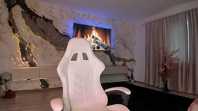 patriciakeys online show from March 28, 2026, 4:56 am