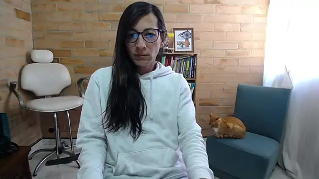 VioletaGomezCo online show from December 15, 2025, 2:43 pm