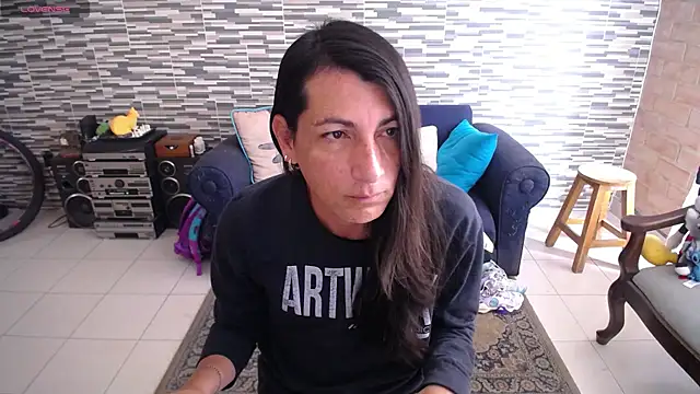 Snapshot of VioletaGomezCo chatting on May 10, 2026, 3:50 pm VioletaGomezCo online show from May 10, 2026, 3:50 pm