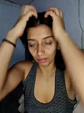 BrittanyDiaz online show from December 29, 2024, 3:24 pm