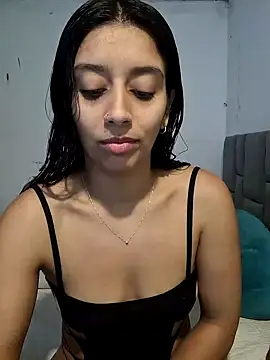 BrittanyDiaz online show from January 30, 2025, 7:48 pm