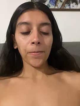 Snapshot of BrittanyDiaz chatting on May 29, 2026, 5:38 am BrittanyDiaz online show from May 29, 2026, 5:38 am