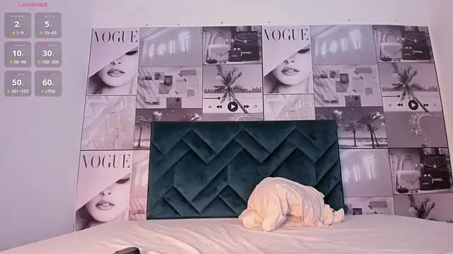 ChloeParkss  online show from February 28, 2025, 1:25 pm