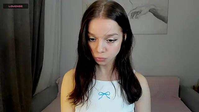 Snapshot of crystal_lilith chatting on May 28, 2026, 5:21 pm crystal lilith online show from May 28, 2026, 5:21 pm