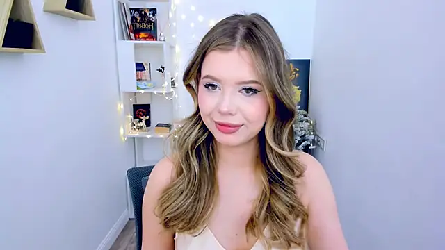 FollowLovee online show from January 14, 2025, 11:31 am