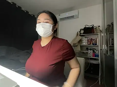 Snapshot of iamMalixxx chatting on December 27, 2024, 2:33 pm iamMalixxx online show from December 27, 2024, 2:33 pm