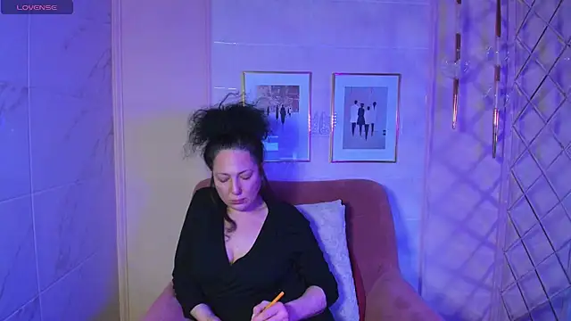 Snapshot of Anita_Muse chatting on December 12, 2024, 4:43 pm Anita Muse online show from December 12, 2024, 4:43 pm