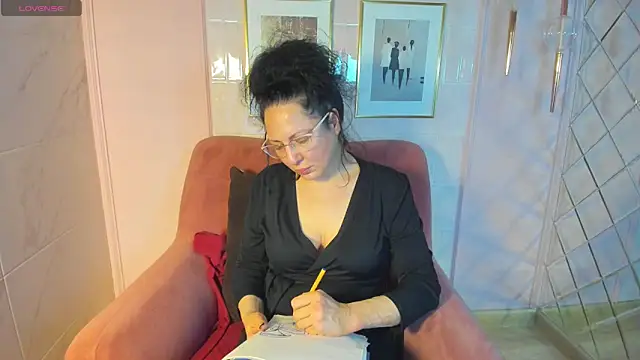 Snapshot of Anita_Muse chatting on December 19, 2024, 5:18 pm Anita Muse online show from December 19, 2024, 5:18 pm