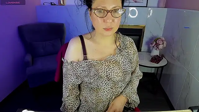 Snapshot of Anita_Muse chatting on December 23, 2024, 1:18 am Anita Muse online show from December 23, 2024, 1:18 am