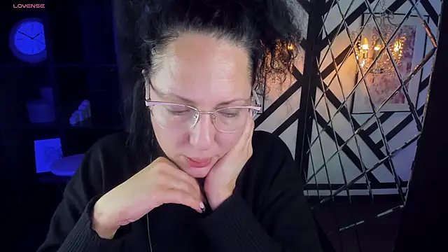 Snapshot of Anita_Muse chatting on December 30, 2024, 4:20 am Anita Muse online show from December 30, 2024, 4:20 am