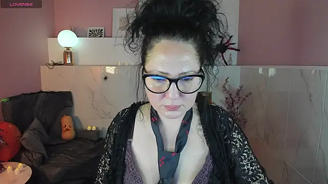 Anita Muse online show from October 30, 2025, 8:42 pm