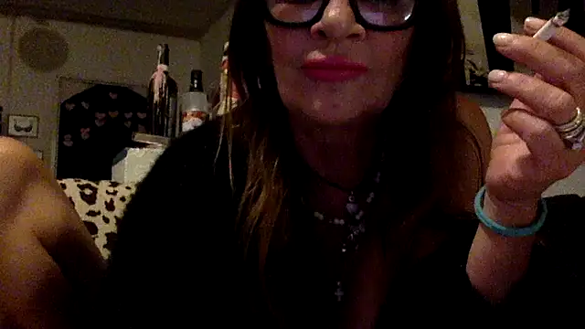 gildamilf online show from October 5, 2025, 6:06 pm