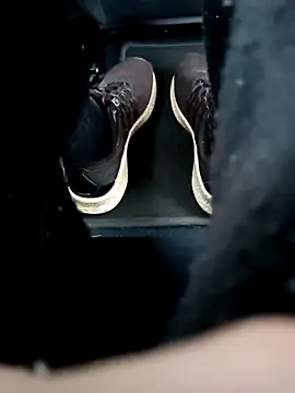 Snapshot of NudeYogaBoy chatting on March 22, 2025, 9:02 am NudeYogaBoy online show from March 22, 2025, 9:02 am