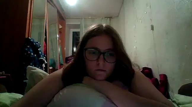 Snapshot of DesireMelissa chatting on January 22, 2025, 2:35 pm DesireMelissa online show from January 22, 2025, 2:35 pm