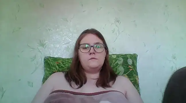 Snapshot of DesireMelissa chatting on February 17, 2025, 8:41 am DesireMelissa online show from February 17, 2025, 8:41 am