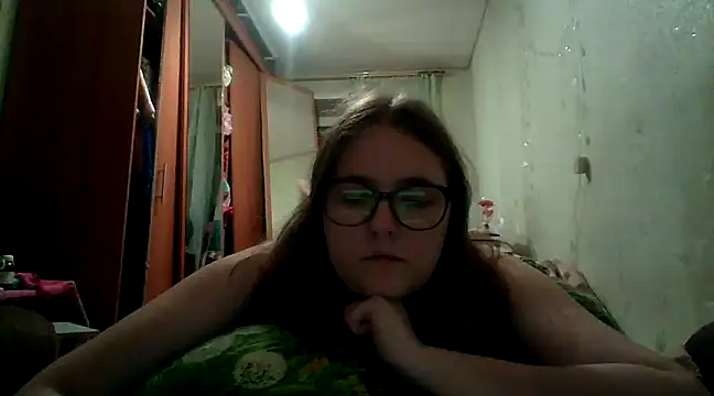 Snapshot of DesireMelissa chatting on February 18, 2025, 4:59 pm DesireMelissa online show from February 18, 2025, 4:59 pm