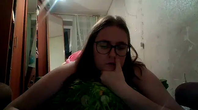 Snapshot of DesireMelissa chatting on February 27, 2025, 3:59 pm DesireMelissa online show from February 27, 2025, 3:59 pm