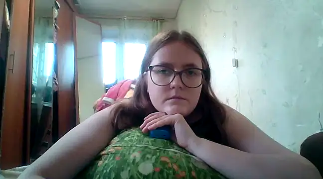 Snapshot of DesireMelissa chatting on February 28, 2025, 2:53 pm DesireMelissa online show from February 28, 2025, 2:53 pm