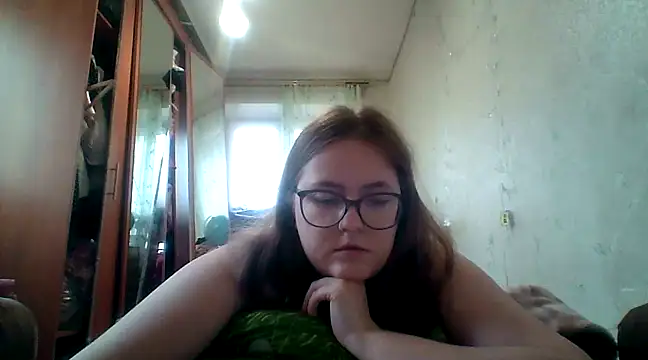 Snapshot of DesireMelissa chatting on March 6, 2025, 12:19 pm DesireMelissa online show from March 6, 2025, 12:19 pm