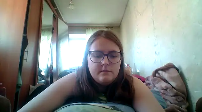 Snapshot of DesireMelissa chatting on March 18, 2025, 6:57 am DesireMelissa online show from March 18, 2025, 6:57 am