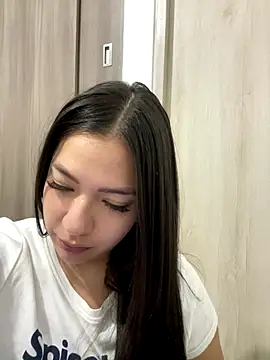 Latina vanessa online show from November 20, 2025, 11:26 pm