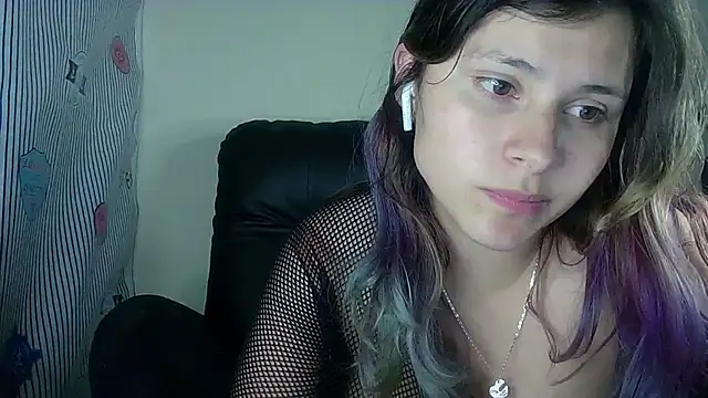 Snapshot of Elith_20 chatting on January 13, 2025, 12:35 pm Elith 20 online show from January 13, 2025, 12:35 pm