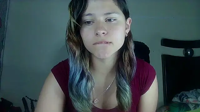 Snapshot of Elith_20 chatting on January 21, 2025, 3:37 am Elith 20 online show from January 21, 2025, 3:37 am