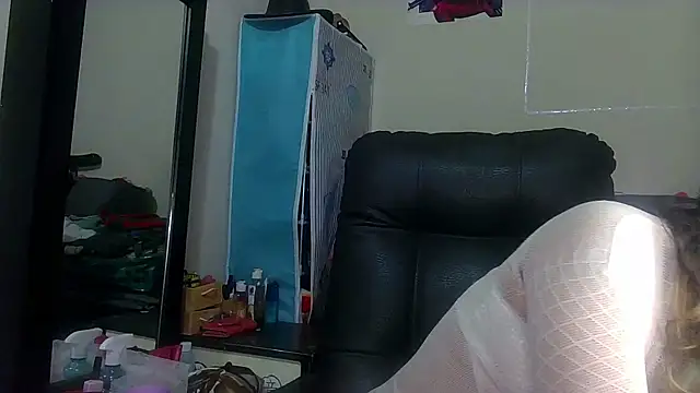 Snapshot of Elith_20 chatting on February 23, 2025, 2:51 am Elith 20 online show from February 23, 2025, 2:51 am