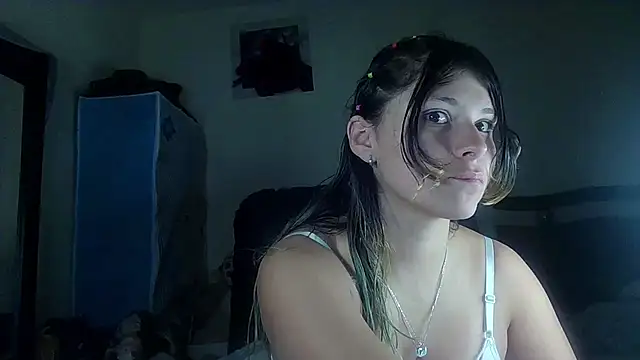 Snapshot of Elith_20 chatting on March 17, 2025, 5:34 am Elith 20 online show from March 17, 2025, 5:34 am