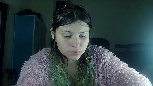 Snapshot of Elith_20 chatting on March 17, 2025, 8:40 am Elith 20 online show from March 17, 2025, 8:40 am