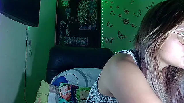 Snapshot of Elith_20 chatting on September 9, 2025, 10:53 pm Elith 20 online show from September 9, 2025, 10:53 pm