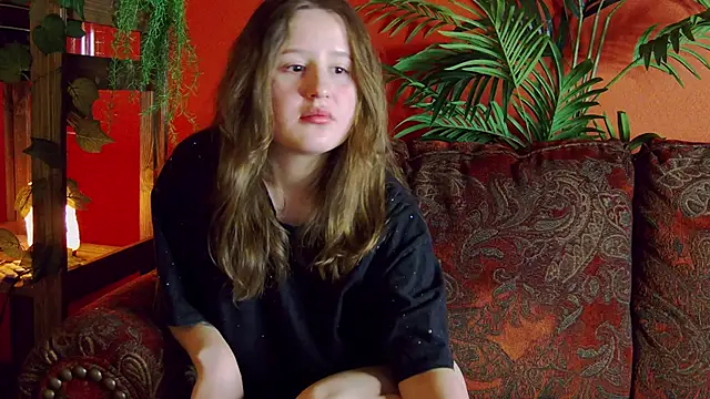 SquirtBabee online show from October 5, 2025, 4:05 pm