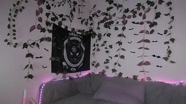 kawai kittypus online show from November 17, 2025, 6:41 am