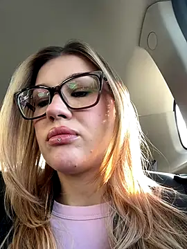 RinaCat online show from September 30, 2025, 5:23 am