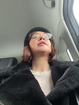 RinaCat online show from February 17, 2026, 5:04 am