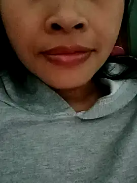 Snapshot of Hana_love20 chatting on January 2, 2025, 1:08 pm Hana love20 online show from January 2, 2025, 1:08 pm