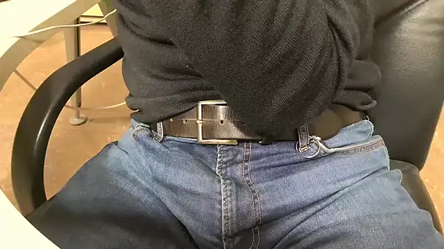 alessandroman2114 online show from March 20, 2026, 5:51 pm