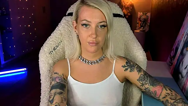 tykioty Miley online show from February 19, 2026, 1:07 pm