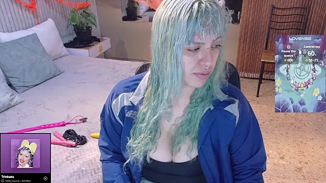 Eli666uwu online show from October 25, 2025, 11:40 am