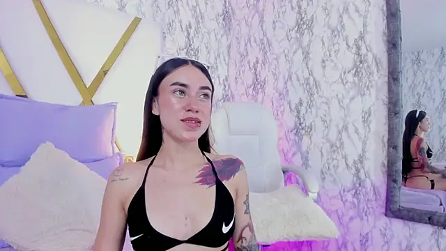 Athziry  online show from December 5, 2024, 4:42 am