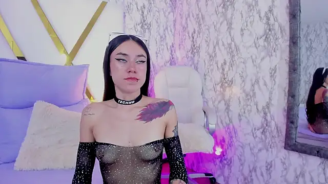 Athziry  online show from December 15, 2024, 7:46 am