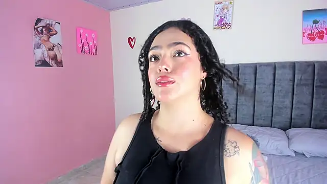 Snapshot of KayllaEvanss_ chatting on March 15, 2025, 10:11 pm KayllaEvanss online show from March 15, 2025, 10:11 pm