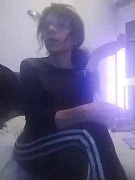 Snapshot of Donostipa chatting on November 3, 2025, 11:26 pm Donostipa online show from November 3, 2025, 11:26 pm