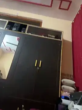 Snapshot of mrtoy121 chatting on December 25, 2024, 5:37 pm mrtoy121 online show from December 25, 2024, 5:37 pm