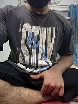 Snapshot of mrtoy121 chatting on October 10, 2025, 7:35 pm mrtoy121 online show from October 10, 2025, 7:35 pm