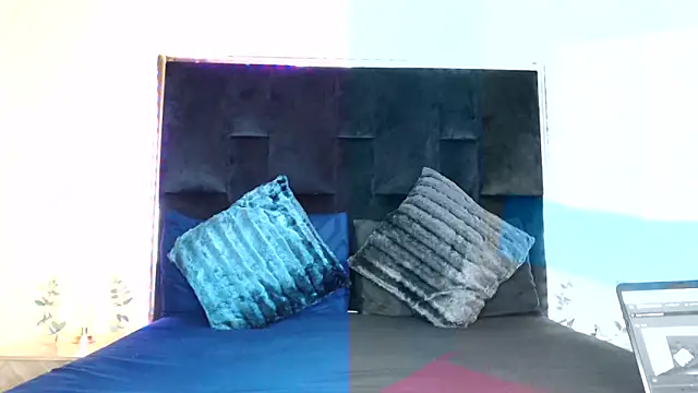 DarkButterfly99 online show from October 30, 2025, 3:57 pm