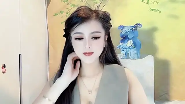 VIWVI online show from March 14, 2025, 2:31 am