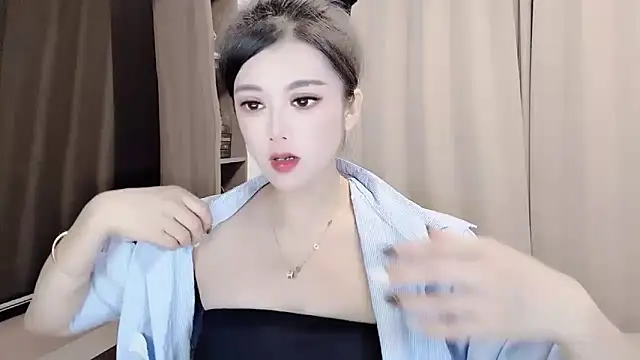 VIWVI online show from September 15, 2025, 5:07 am