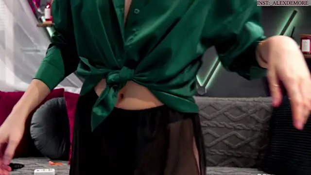 Alexandra Demore online show from October 14, 2025, 3:24 pm